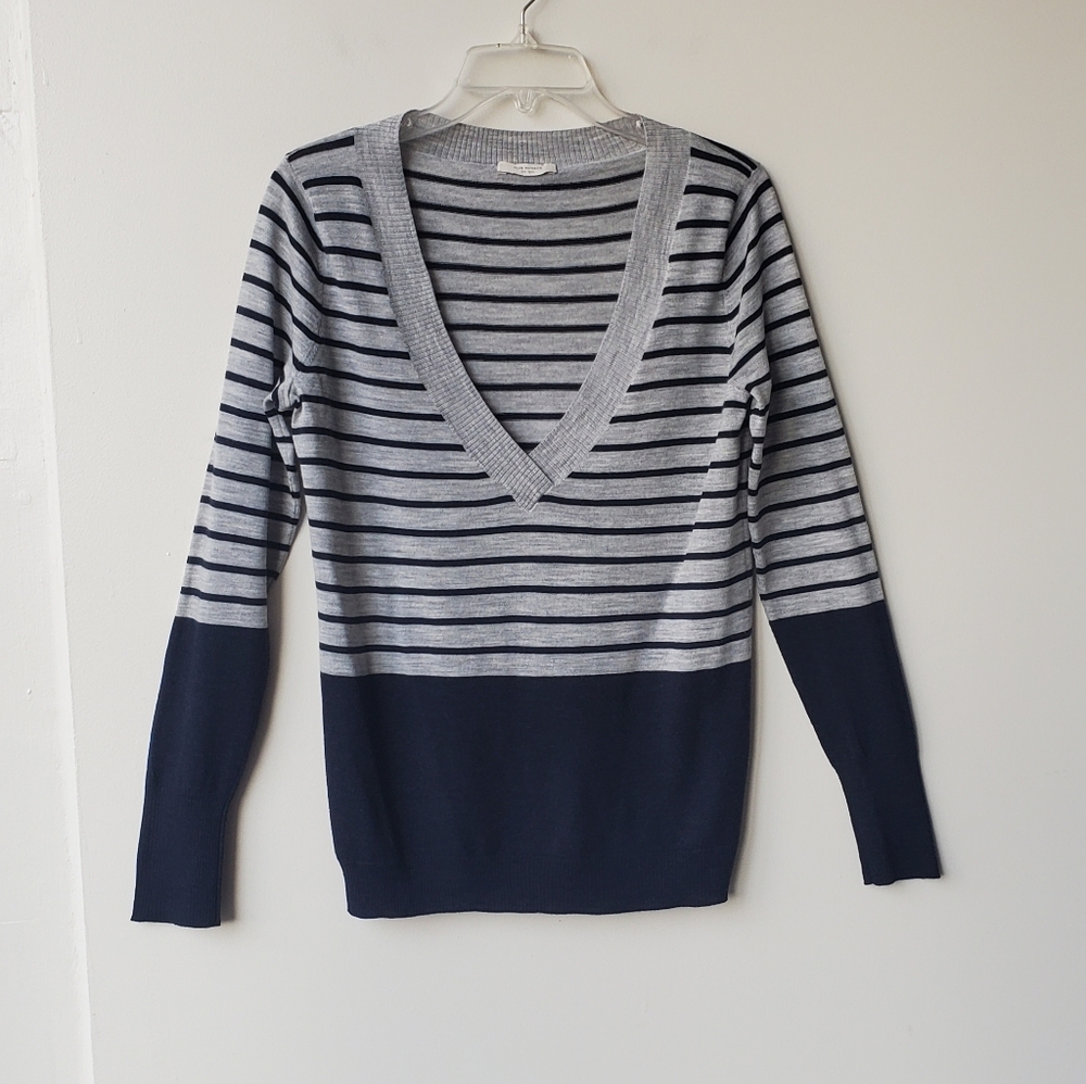 Club Monaco Wool V-neck Sweater